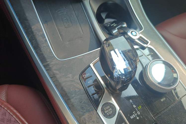 Used BMW X5 2022 xDrive 30Li M Sport Package Gear Lever