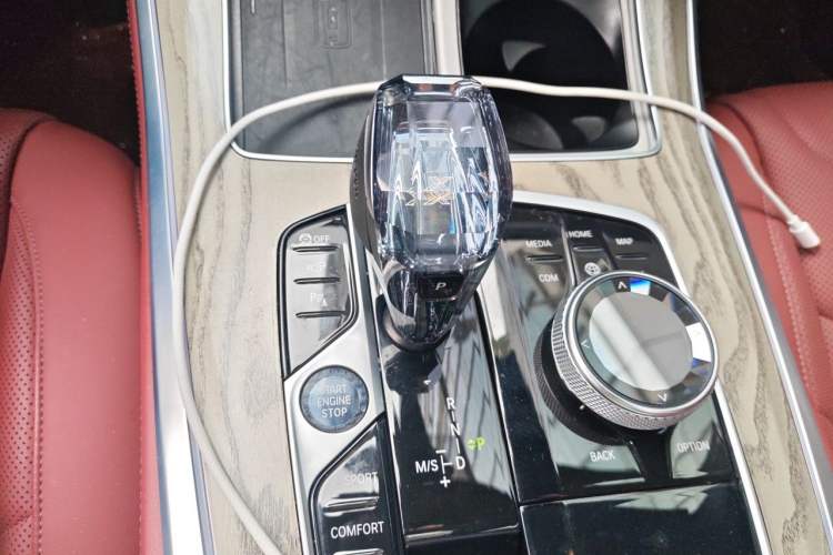 Used BMW X5 2022 xDrive 40Li M Sport Package Gear Lever