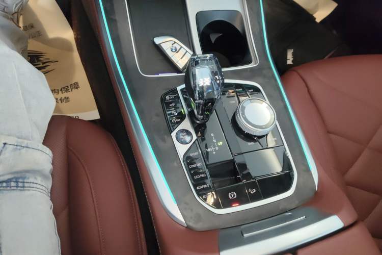 Used BMW X5 2022 Restyled xDrive 30Li Luxury Version M Sport Package Gear Lever