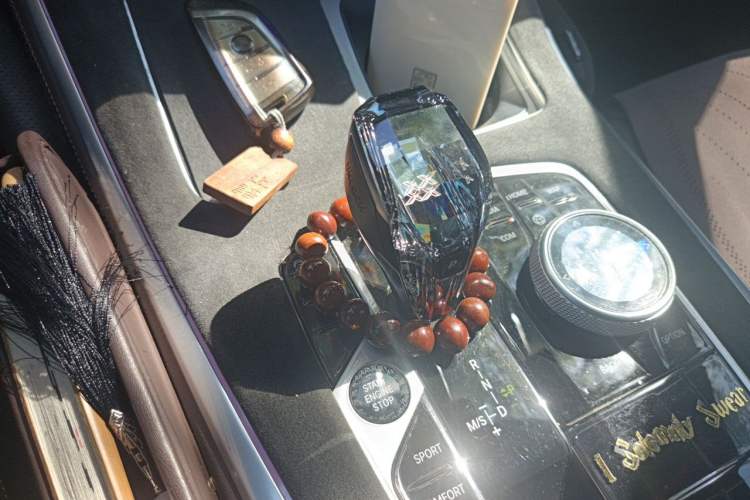 Used BMW X5 2022 Restyled xDrive 40Li M Sport Package Gear Lever