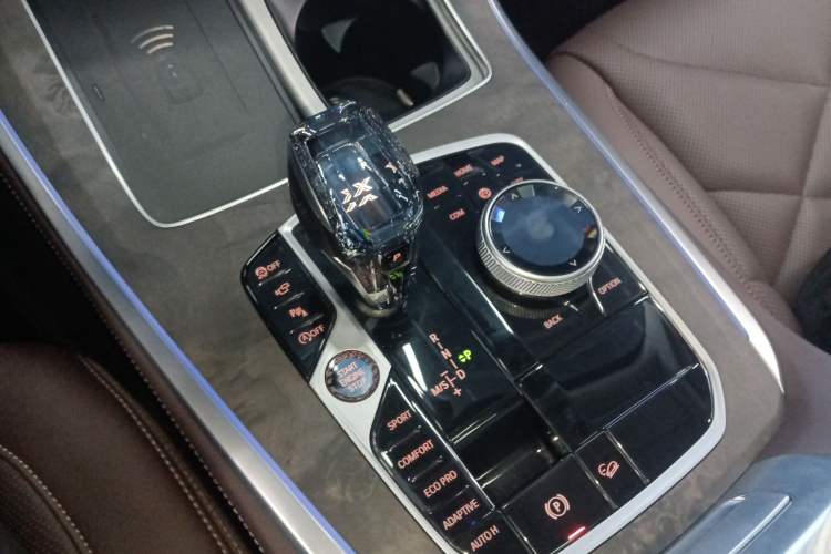 Used BMW X5 2022 Restyled xDrive 30Li Luxury Version M Sport Package Gear Lever