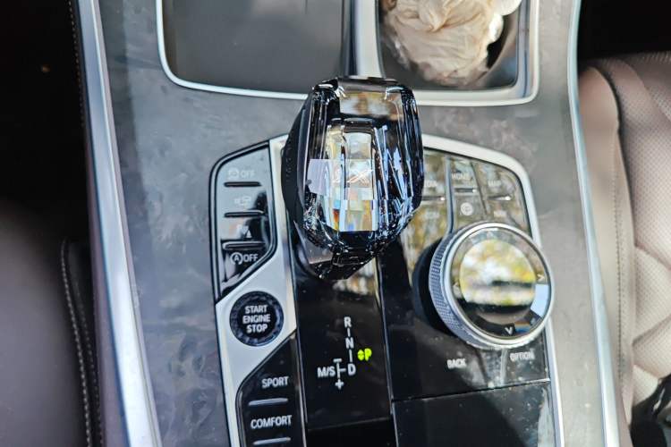 Used BMW X5 2022 Restyled xDrive 30Li Luxury Version M Sport Package Gear Lever