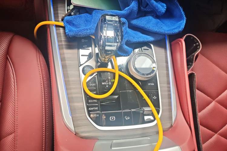 Used BMW X5 2022 Restyled xDrive 40Li Luxury Edition M Sport Package Gear Lever