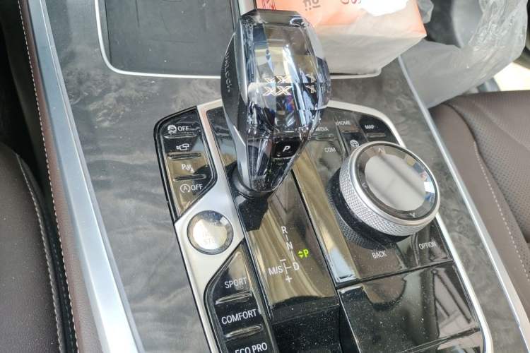 Used BMW X5 2022 xDrive 30Li M Sport Package Gear Lever