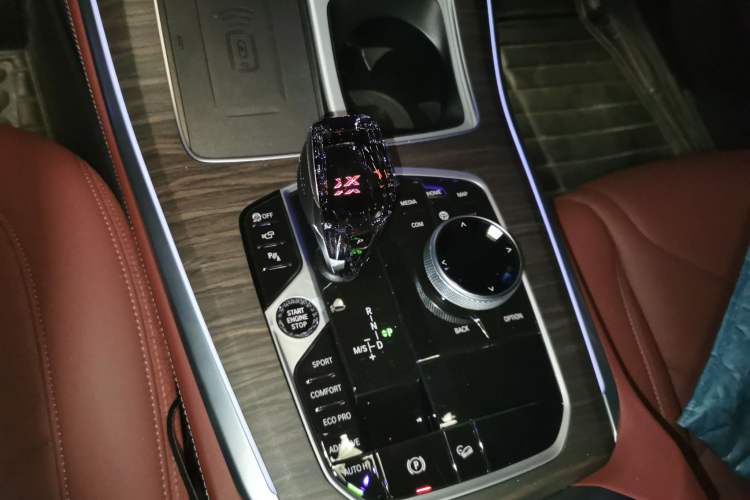 Used BMW X5 2022 xDrive 40Li M Sport Package Gear Lever