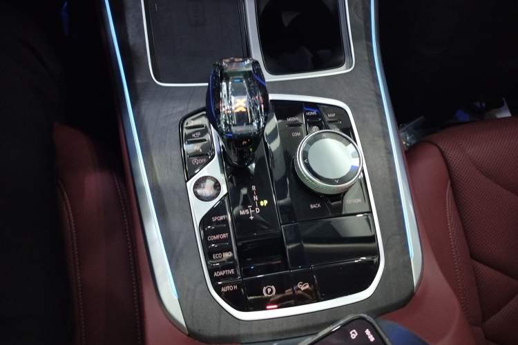 Used BMW X5 2022 Restyled xDrive 30Li Luxury Version M Sport Package Gear Lever
