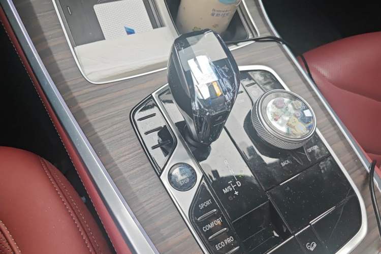 Used BMW X5 2022 xDrive 40Li M Sport Package Gear Lever