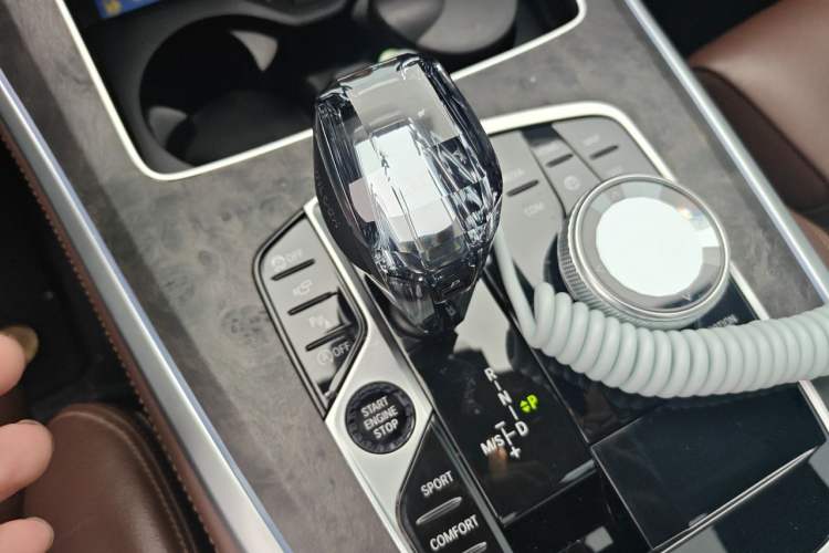 Used BMW X5 2022 xDrive40i M Sport Package Gear Lever