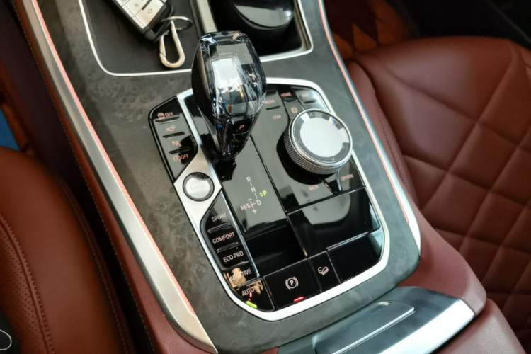 Used BMW X5 2022 Restyled xDrive 30Li Luxury Version M Sport Package Gear Lever
