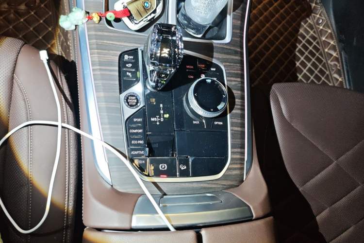 Used BMW X5 2022 xDrive 40Li M Sport Package Gear Lever
