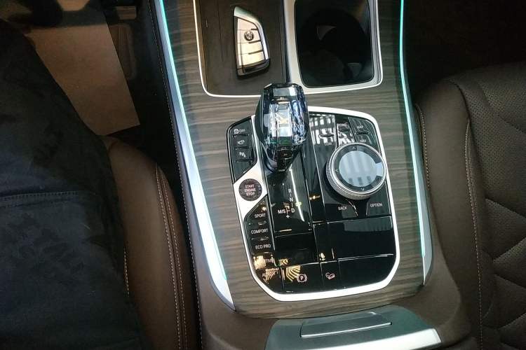 Used BMW X5 2022 Restyled xDrive 40Li M Sport Package Gear Lever