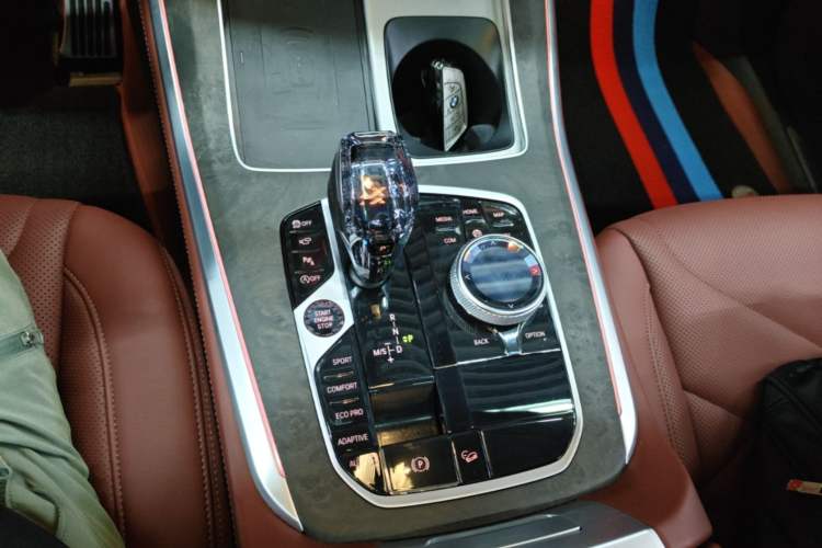Used BMW X5 2022 Restyled xDrive 30Li Luxury Version M Sport Package Gear Lever
