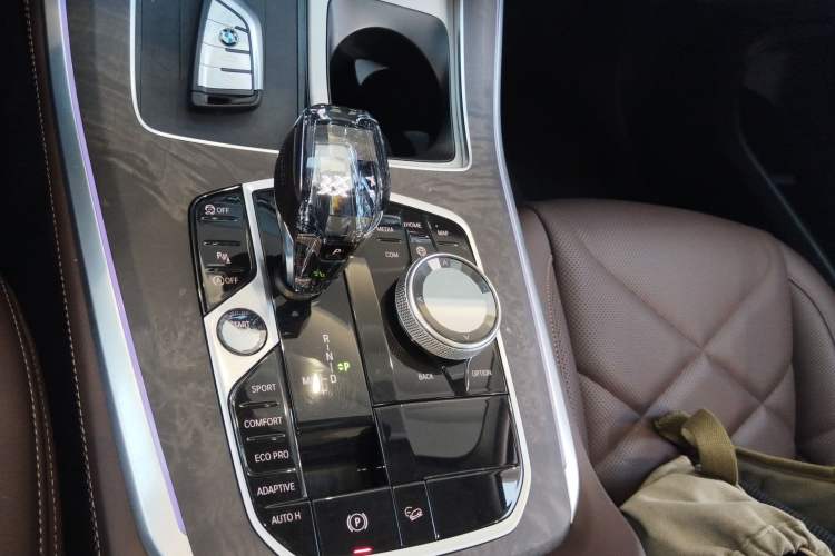Used BMW X5 2022 Restyled xDrive 30Li M Sport Package Gear Lever