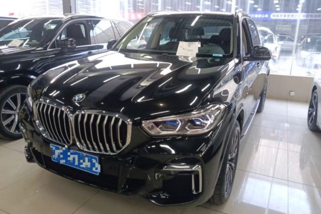 Used BMW X5 2022 Restyled xDrive 30Li Luxury Version M Sport Package