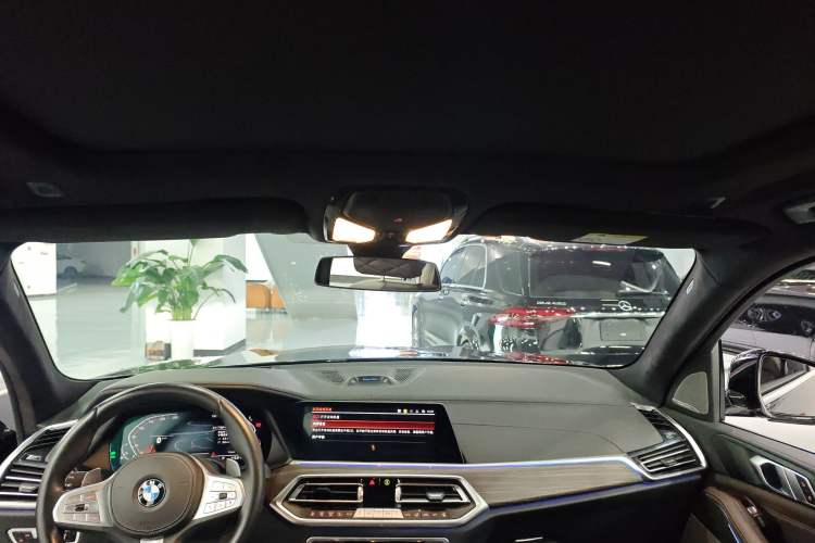 Used BMW X5 2022 Restyled xDrive 40Li M Sport Package Headliner