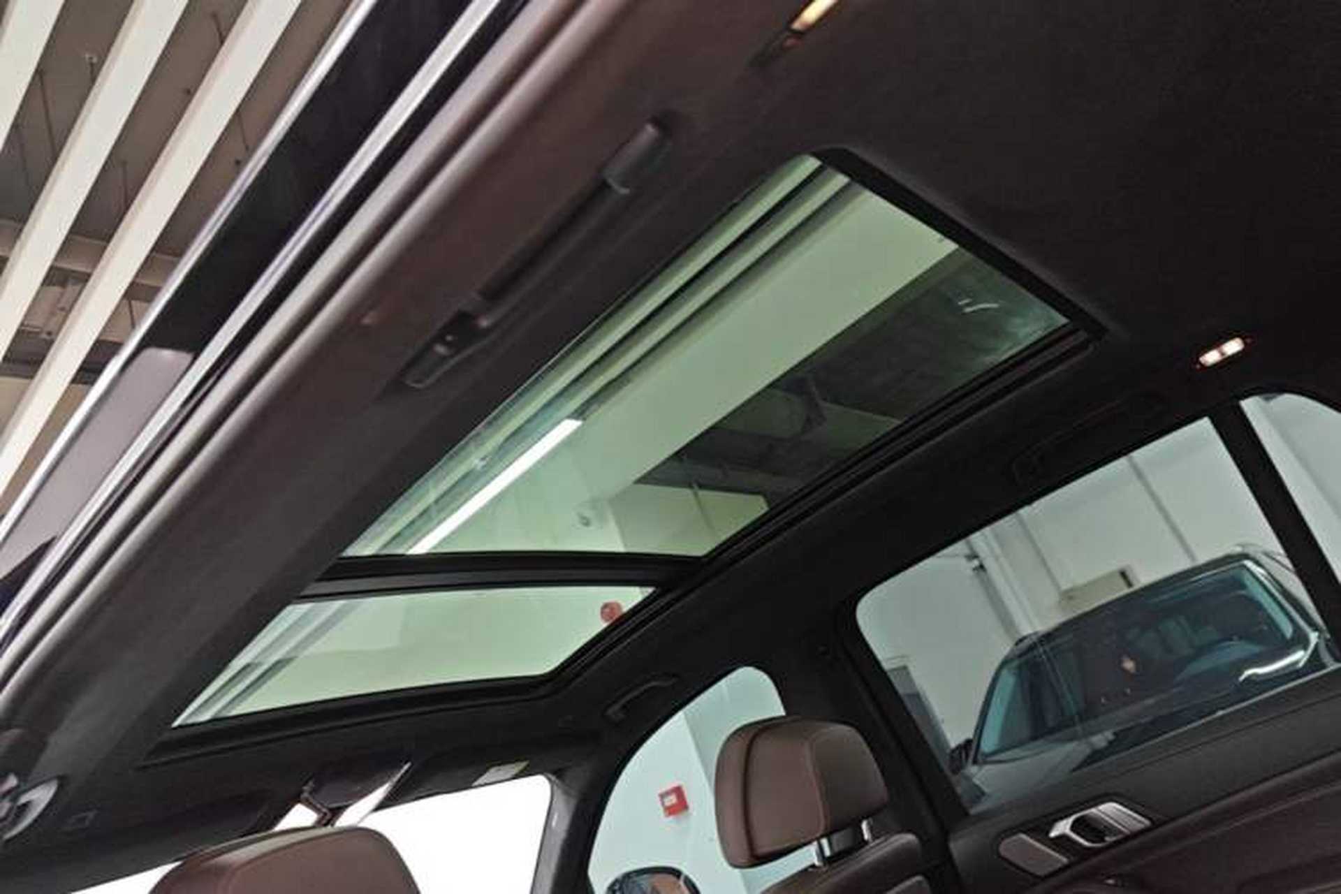 Used BMW X5 2022 Restyled xDrive 40Li M Sport Package Headliner