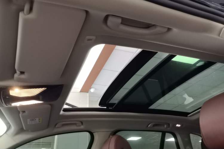 Used BMW X5 2022 xDrive30i M Sport Package Headliner