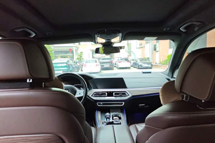 Used BMW X5 2022 xDrive 40Li M Sport Package Headliner