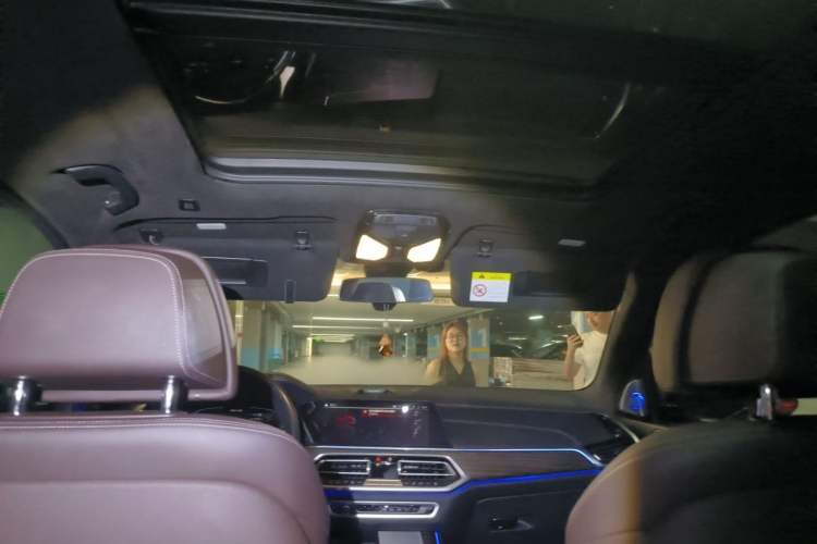 Used BMW X5 2022 Restyled xDrive 40Li M Sport Package Headliner