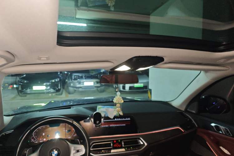 Used BMW X5 2022 Restyled xDrive 30Li Luxury Version M Sport Package Headliner
