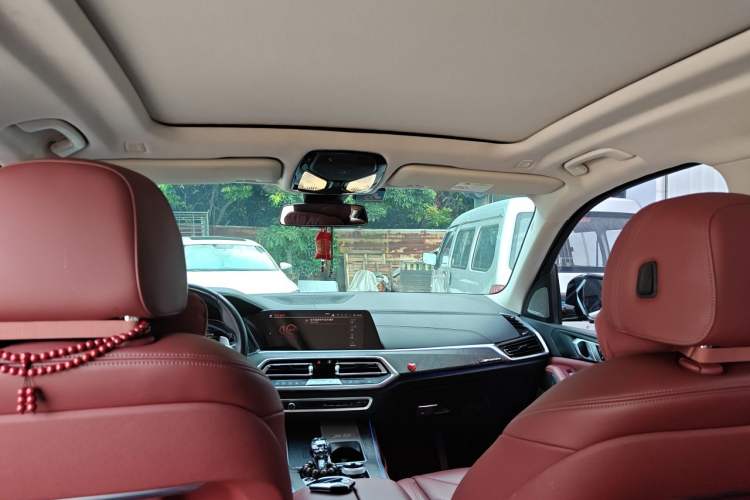 Used BMW X5 2022 xDrive 30Li Luxury M Sport Package Headliner