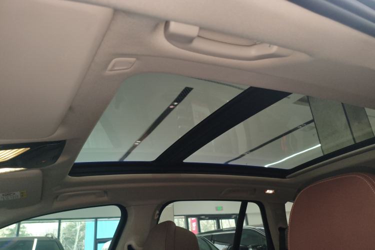 Used BMW X5 2022 xDrive40i Luxury Edition M Sport Package Headliner