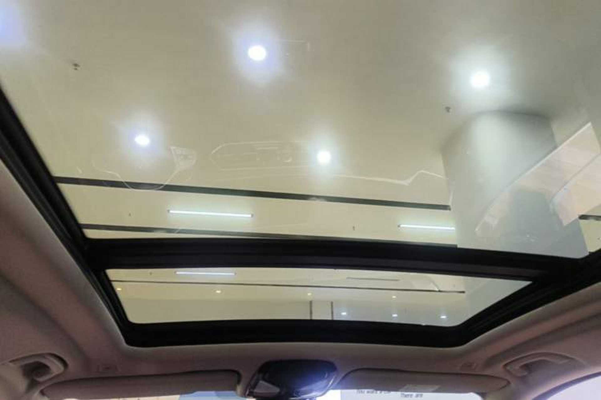 Used BMW X5 2022 xDrive 30Li Luxury M Sport Package Headliner