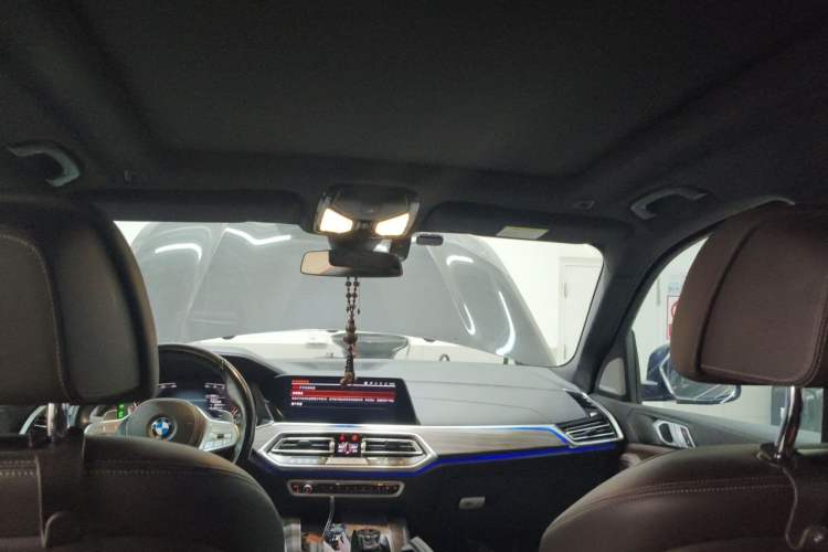 Used BMW X5 2022 Restyled xDrive 40Li M Sport Package Headliner