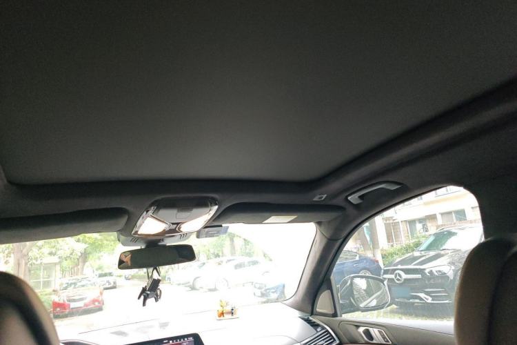 Used BMW X5 2022 Restyled xDrive 40Li M Sport Package Headliner
