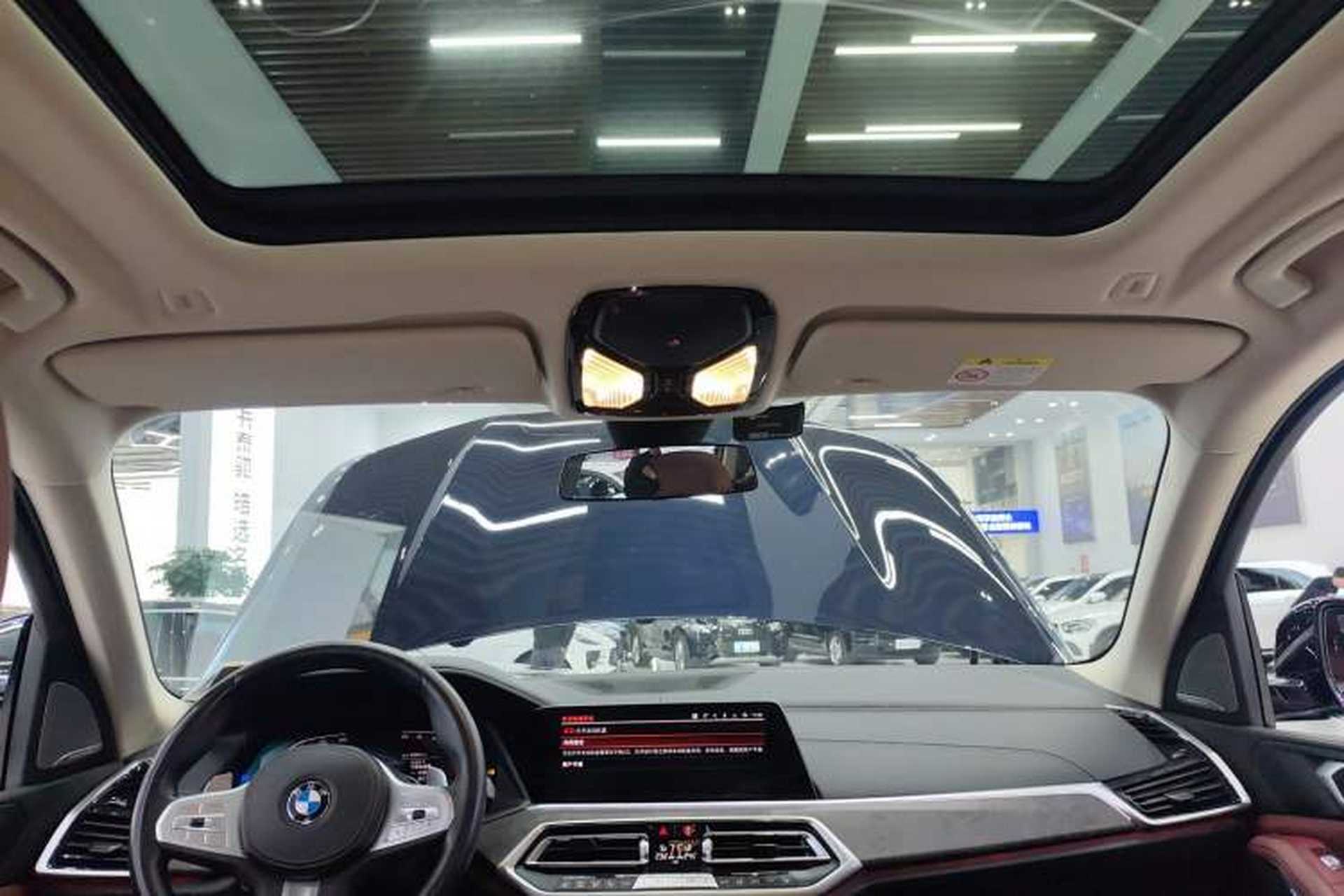 Used BMW X5 2022 Restyled xDrive 30Li Luxury Version M Sport Package Headliner