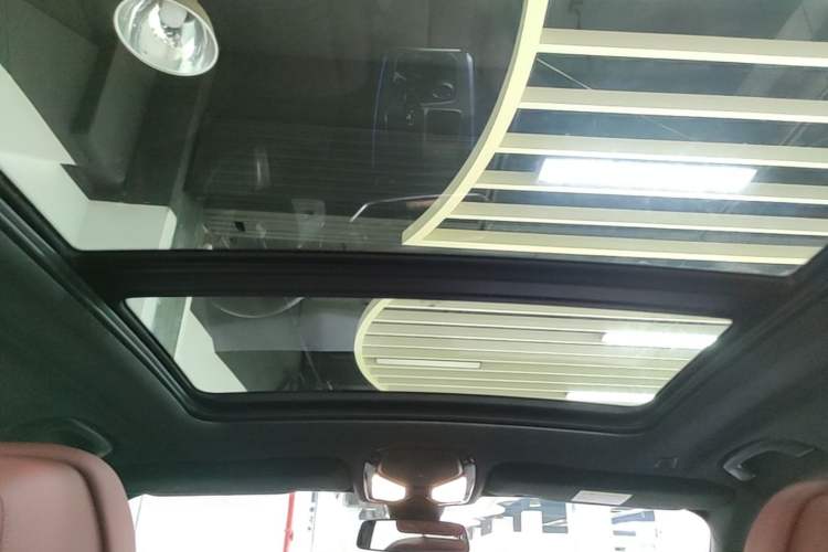 Used BMW X5 2022 Restyled xDrive 40Li M Sport Package Headliner