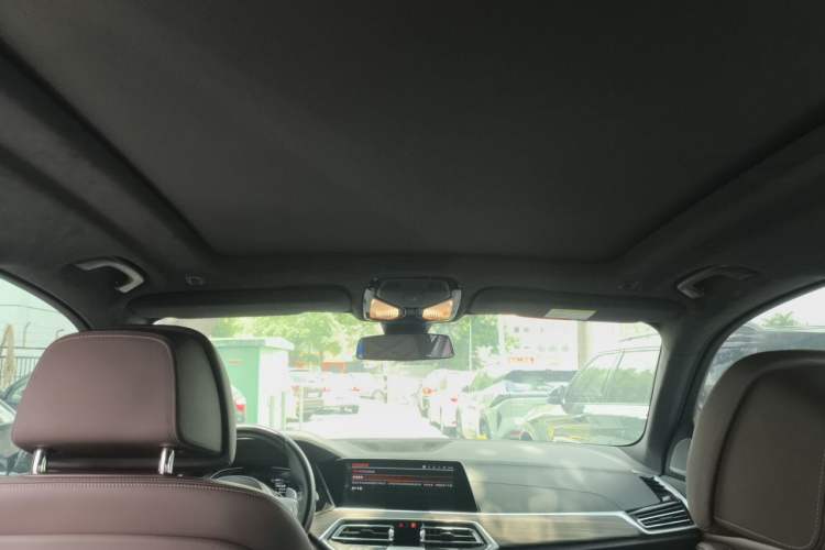 Used BMW X5 2022 Restyled xDrive 40Li M Sport Package Headliner