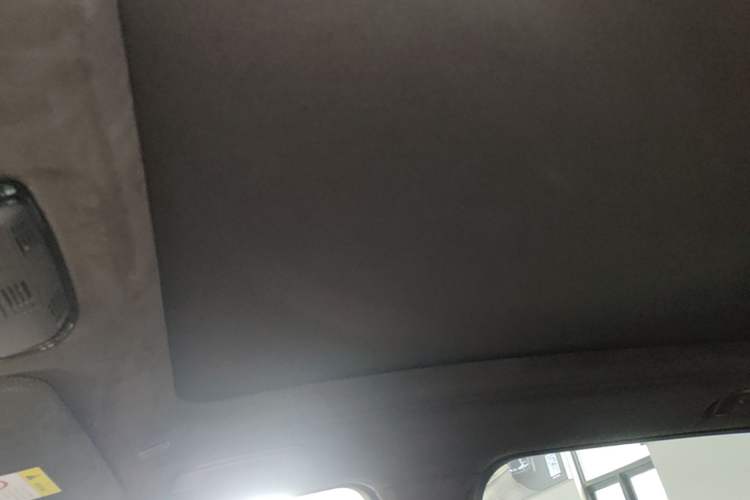 Used BMW X5 2022 Restyled xDrive 40Li M Sport Package Headliner