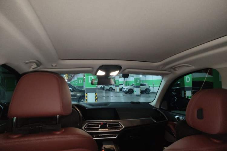 Used BMW X5 2022 Restyled xDrive 30Li Luxury Version M Sport Package Headliner