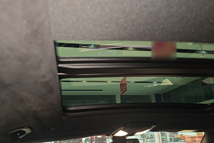 Used BMW X5 2022 xDrive 40Li M Sport Package Headliner