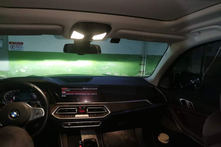 Used BMW X5 2022 xDrive 30Li Luxury M Sport Package Headliner