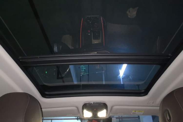 Used BMW X5 2022 xDrive 30Li M Sport Package Headliner