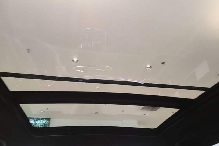 Used BMW X5 2022 Restyled xDrive 40Li M Sport Package Headliner