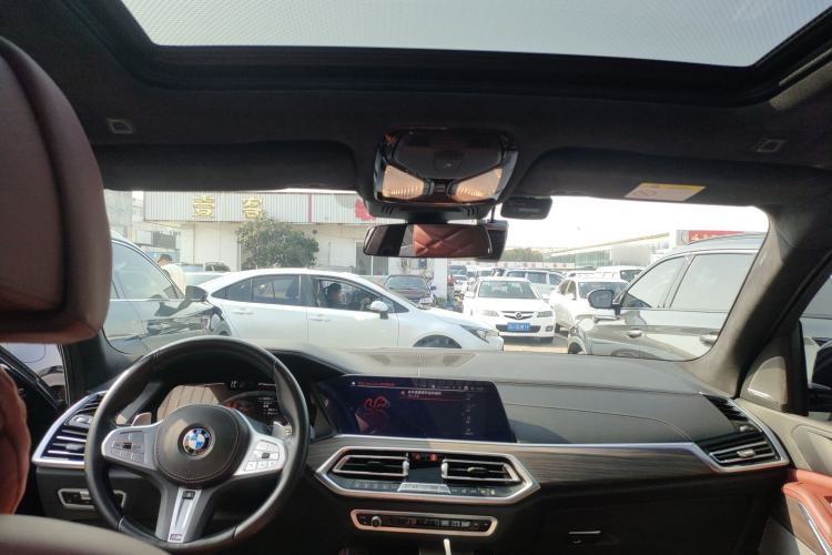 Used BMW X5 2022 xDrive 40Li Luxury Edition M Sport Package Headliner