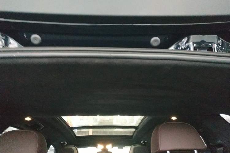 Used BMW X5 2022 Restyled xDrive 40Li M Sport Package Headliner