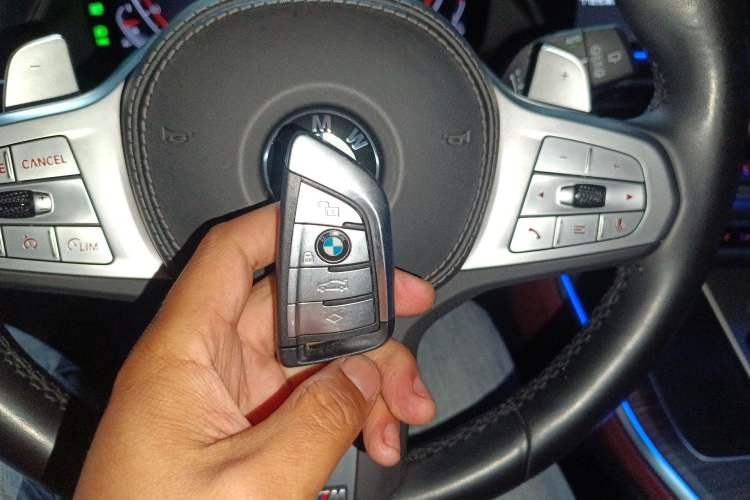 Used BMW X5 2022 Restyled xDrive 40Li M Sport Package Interior 1