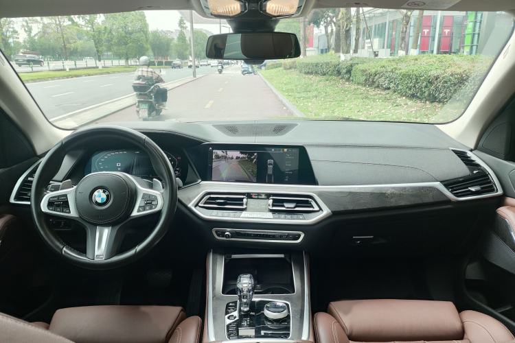 Used BMW X5 2022 xDrive30i M Sport Package Interior 1