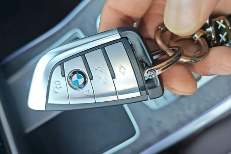 Used BMW X5 2022 xDrive 30Li M Sport Package Interior 1