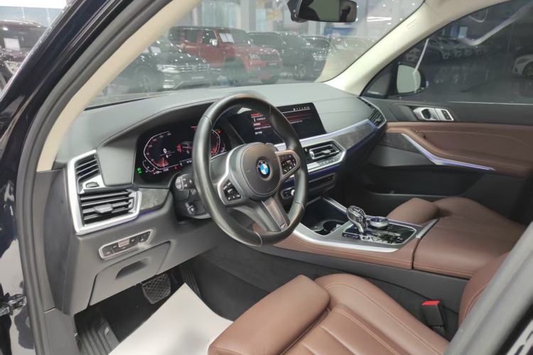 Used BMW X5 2022 xDrive40i M Sport Package Interior 1