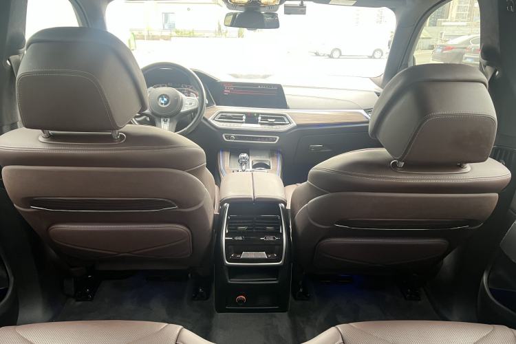 Used BMW X5 2022 Restyled xDrive 40Li Luxury Edition M Sport Package Interior 1
