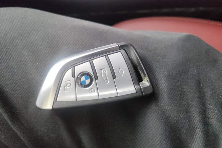 Used BMW X5 2022 Restyled xDrive 30Li Luxury Version M Sport Package Interior 1