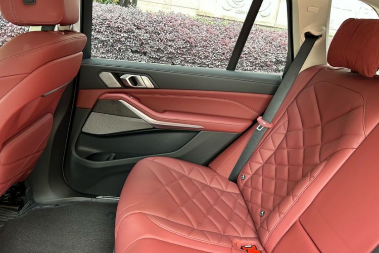 Used BMW X5 2022 Restyled xDrive 30Li Luxury Version M Sport Package Interior 10