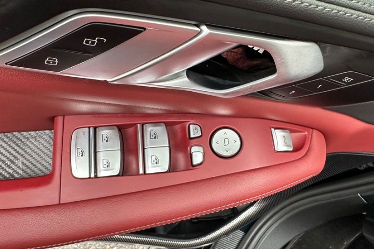 Used BMW X5 2022 Restyled xDrive 30Li Luxury Version M Sport Package Interior 14