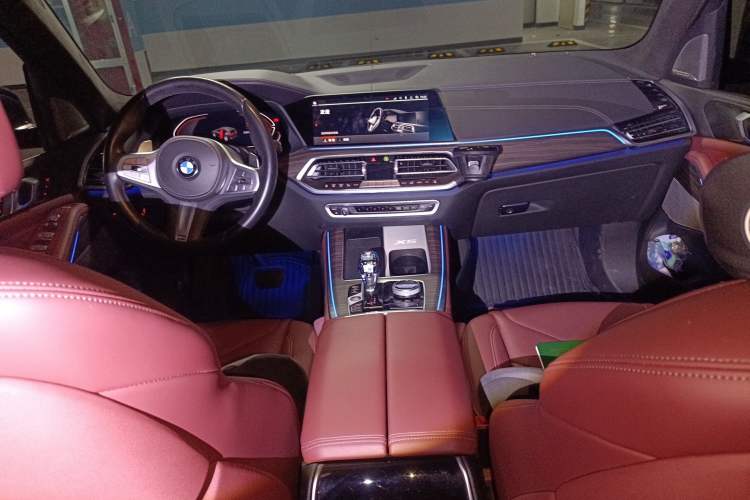 Used BMW X5 2022 Restyled xDrive 40Li M Sport Package Interior 2
