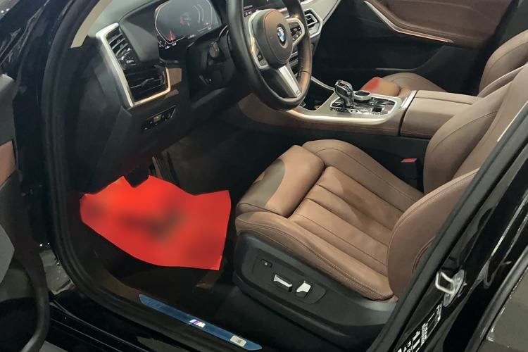 Used BMW X5 2022 xDrive30i M Sport Package Interior 2